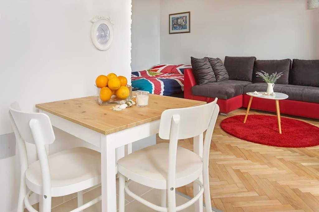 Studio Apartment One Sun Ловран Екстер'єр фото